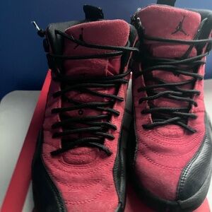 Nike Black and White Sneakers